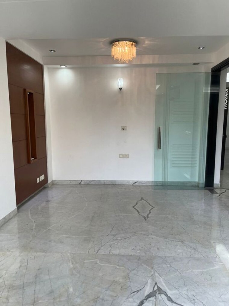 Room, aarone-botanica 5 Bedroom 400 Sq.Ft. Apartment In Neeti Bagh Delhi 10470504