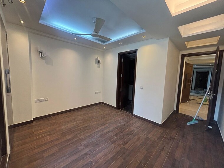 Room, greater kailash i 3 Bedroom 1872 Sq.Ft. Builder Floor In Greater Kailash I Delhi 10470542