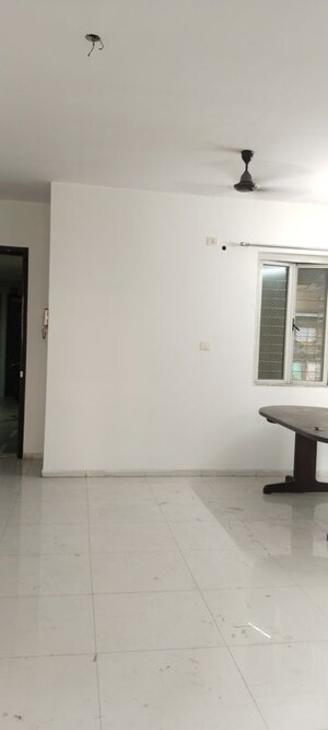 Living Room in 2 BHK Apartment at Sheth Vasant Lawns, Laxmi Nagar – for Rent