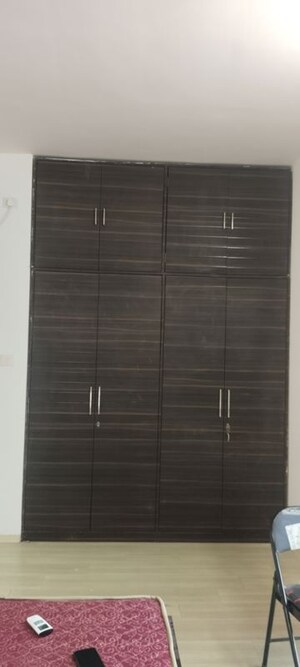 Master Bedroom in 2 BHK Apartment at Sheth Vasant Lawns, Laxmi Nagar – for Rent
