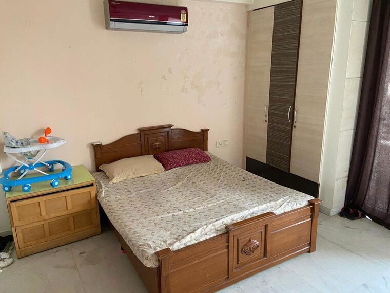 Bedroom, greater kailash i 3 Bedroom 1872 Sq.Ft. Builder Floor In Greater Kailash I Delhi 10470567
