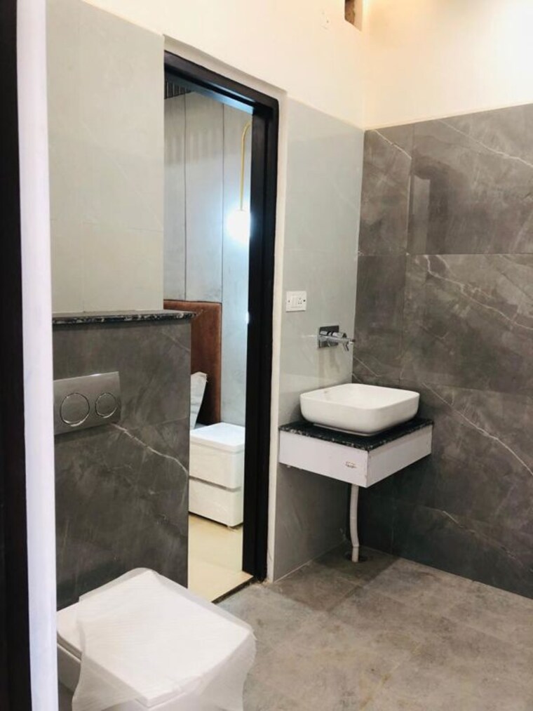 Bathroom, aura-homes 3 Bedroom 1540 Sq.Ft. Apartment In Patiala Road Zirakpur 10470580