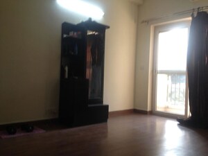 Room in 2 BHK Apartment at Amrapali Terrace Homes, Tech Zone 4 Greater Noida – for Rent