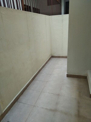 Room in 3 BHK Builder Floor at Lavasa Green, Lohgarh – for Sale
