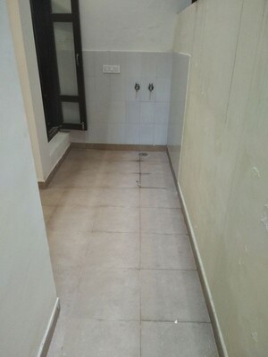 Room in 3 BHK Builder Floor at Lavasa Green, Lohgarh – for Sale
