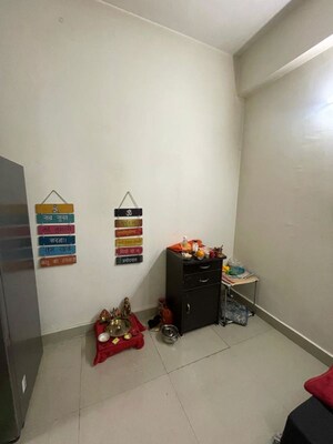 Furnished Amenities in 2 BHK Apartment at Omaxe Heights, Sector 86 – for Rent