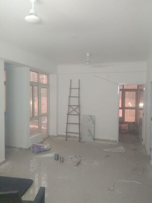 Hall in 2 BHK Apartment at Panchsheel Greens, Sector 16 Greater Noida – for Rent