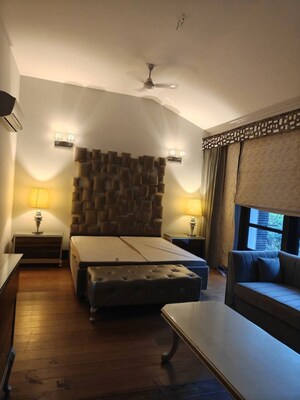 Living Room in 3.5 BHK Villa at Vipul Tatvam Villas, Sector 48 – for Rent