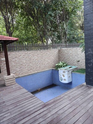Swimming Pool in 3.5 BHK Villa at Vipul Tatvam Villas, Sector 48 – for Rent
