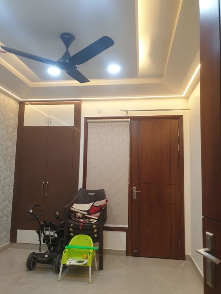 Team Area, bptp-district-3 3 Bedroom 180 Sq.Ft. Builder Floor In Sector 85 Faridabad 10470655