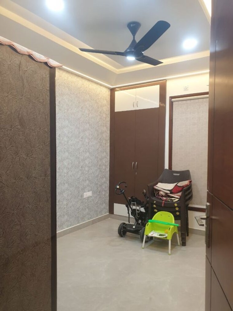 Parking, bptp-district-3 3 Bedroom 180 Sq.Ft. Builder Floor In Sector 85 Faridabad 10470655