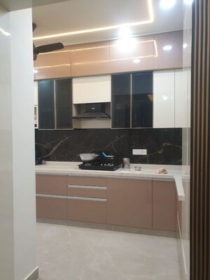 Kitchen in 3 BHK Builder Floor at BPTP District 3, Sector 85 – for Sale