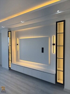  Shop For Rent in Defence Colony