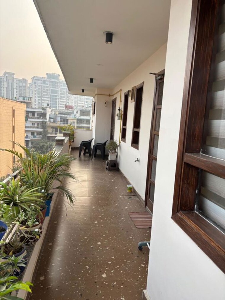 Balcony, green fields colony 4 Bedroom 2700 Sq.Ft. Builder Floor In Green Fields Colony Faridabad 10470679