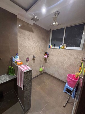 Bathroom in 4 BHK Builder Floor at Green Fields Colony – for Rent