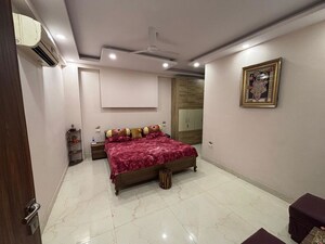 Bedroom in 4 BHK Builder Floor at Green Fields Colony – for Rent