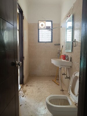 Bathroom in 4 BHK Builder Floor at Green Fields Colony – for Rent