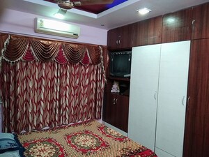 Bedroom in 2 BHK Apartment at Lalani Velentine Apartments II, Goregaon East – for Rent