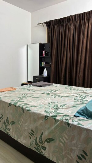 2 BHK Apartment For Rent in Lalani Grandeur, Goregaon East