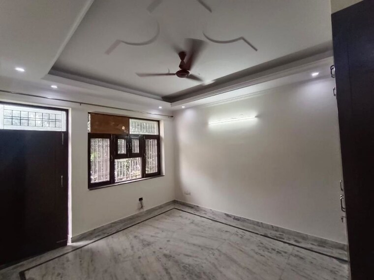 Room, pradhav-apartments 3 Bedroom 250 Sq.Yd. Apartment In Rajokri Delhi 10470782