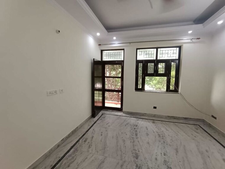 Room, pradhav-apartments 3 Bedroom 400 Sq.Yd. Apartment In Rajokri Delhi 10470802