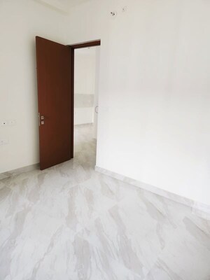 Room in 3 BHK Apartment at Concorde Auriga, Kr Puram – for Rent