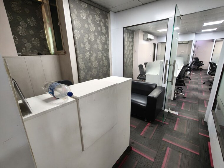 Team Area, netaji subhash place Commercial Office Space 2200 Sq.Ft. In Netaji Subhash Place Delhi 10470789