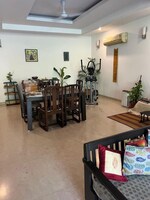 3 BHK + Servant Room 227 Sq.Yd. Builder Floor in Sarvodaya Enclave