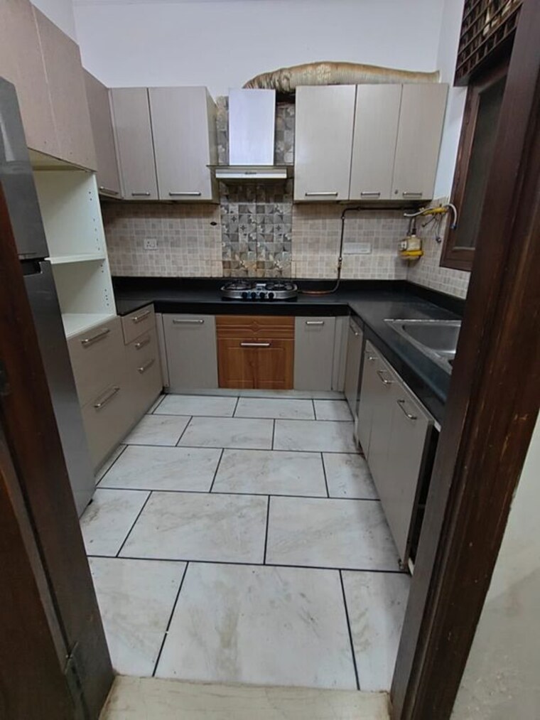 Kitchen, pradhav-apartments 4 Bedroom 1000 Sq.Yd. Builder Floor In Rajokri Delhi 10470864