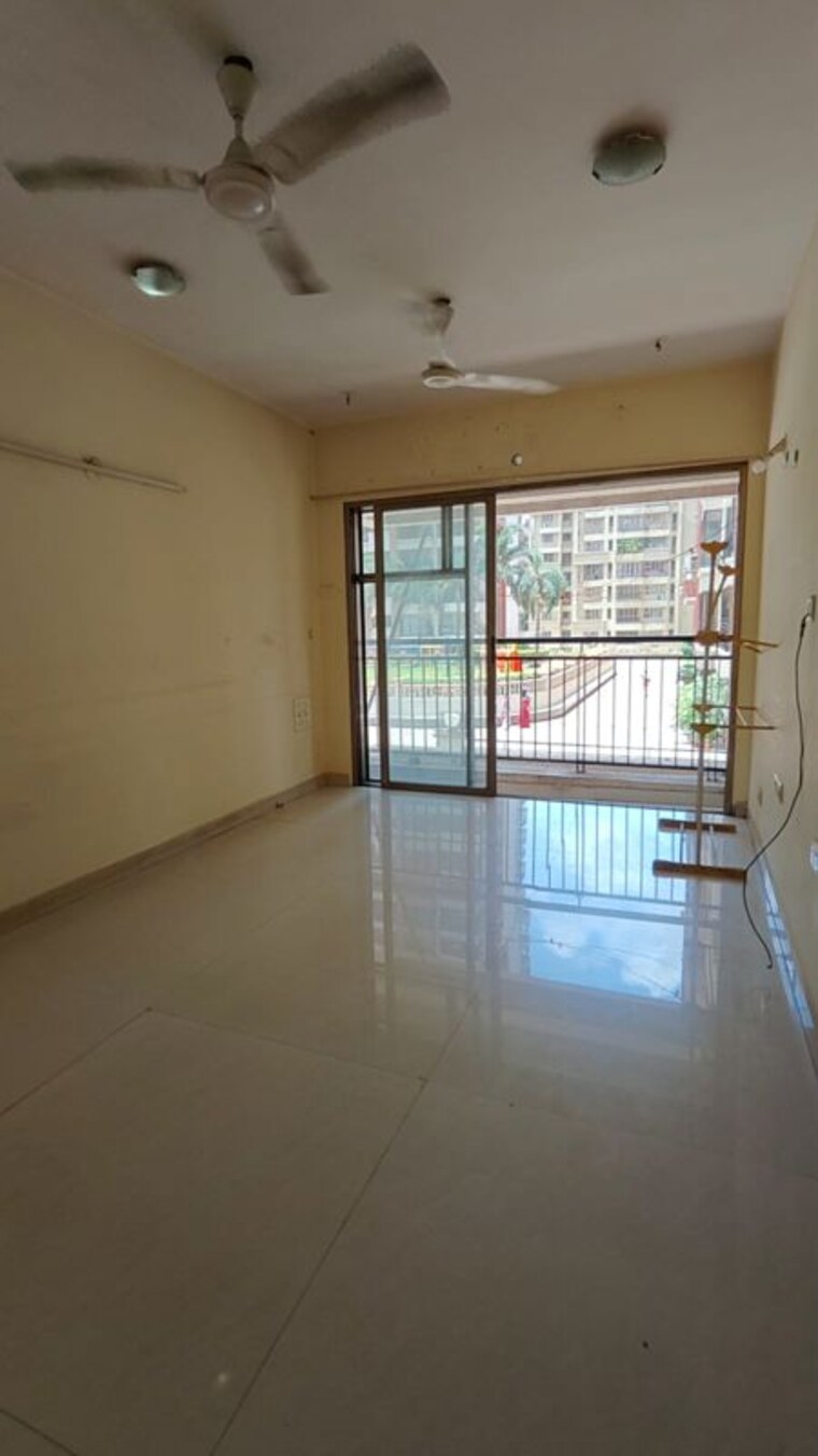 Living Room, k-raheja-corp-maple-leaf 1 Bedroom 650 Sq.Ft. Apartment In Powai Mumbai 10470857