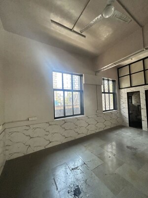 Room in  Office Space at Worli – for Rent
