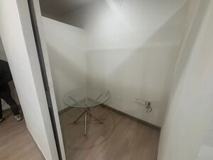 Room in  Office Space at Netaji Subhash Place – for Rent