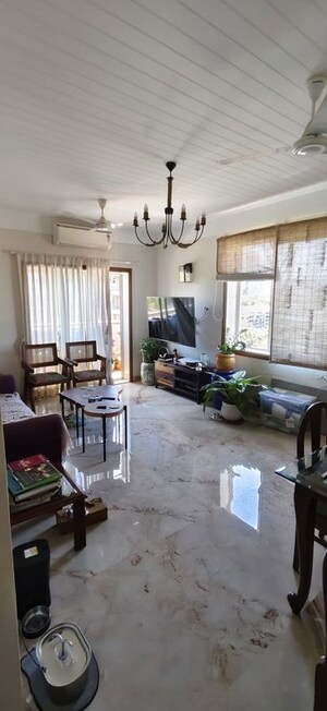 2 BHK Apartment For Rent in Ruparel Ariana, Parel