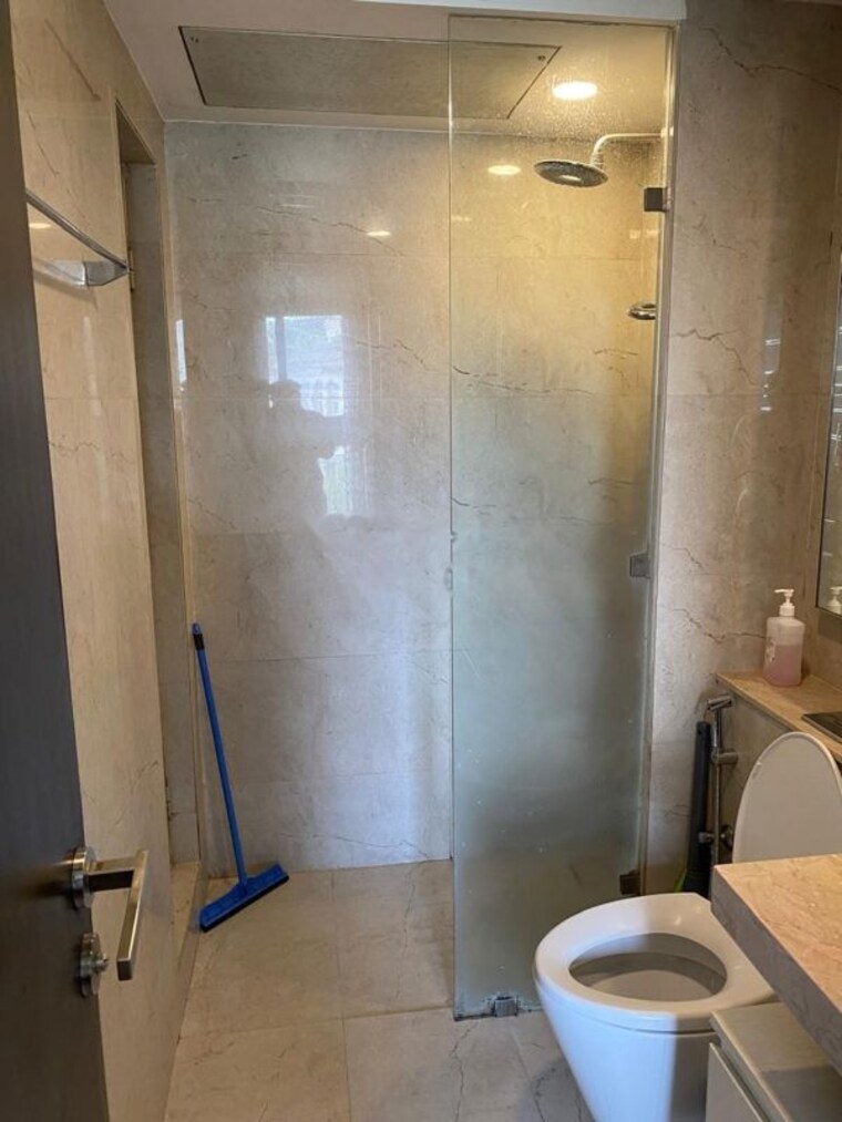 Bathroom, hiranandani-atlantis 2 Bedroom 1027 Sq.Ft. Apartment In Powai Mumbai 10470907