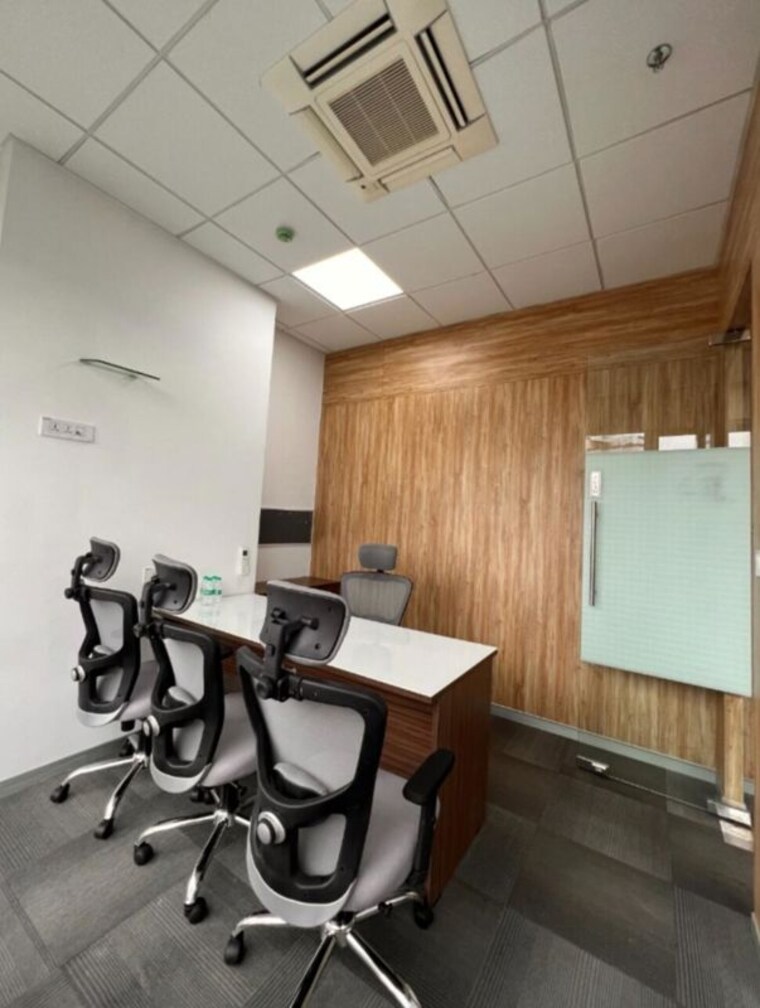 Team Area, lodha-supremus-lower-parel Commercial Office Space 2470 Sq.Ft. In Lower Parel Mumbai 10470930