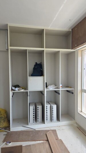 Furnished Amenities in 2 BHK Apartment at BC Corp Arista, Bandra East – for Rent