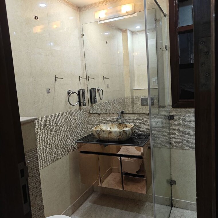 Bathroom, parsvnath-exotica 3 Bedroom 2895 Sq.Ft. Builder Floor In Sector 53 Gurgaon 10470965