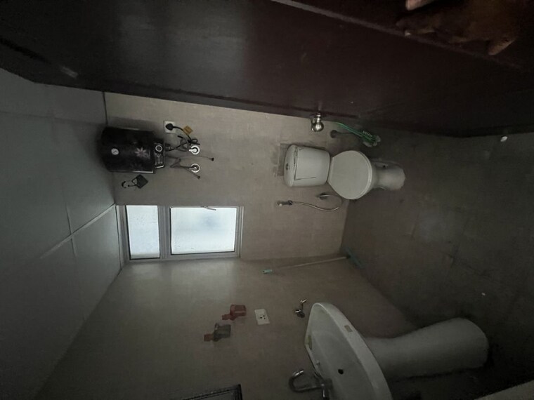 Bathroom, aditya-urban-homes 1 Bedroom 540 Sq.Ft. Apartment In Shahpur Bamheta Ghaziabad 10470961