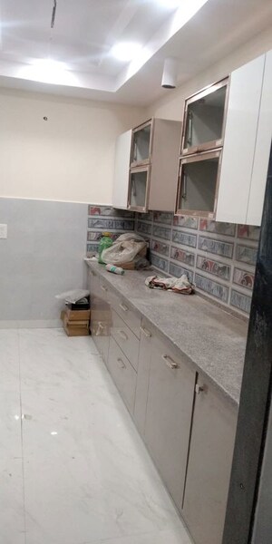 Kitchen in 3.5 BHK Builder Floor at Sector 46 – for Rent