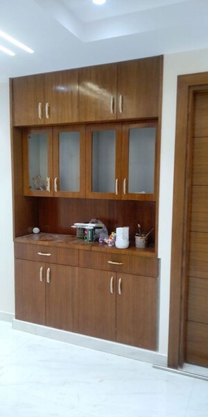 Furnished Amenities in 3.5 BHK Builder Floor at Sector 46 – for Rent