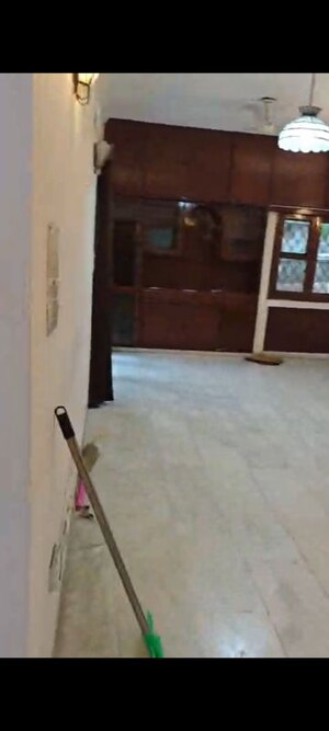 3 BHK Builder Floor For Rent in Alaknanda