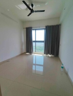 Room in 2 BHK Apartment at Raj Infinia, Malad West – for Sale