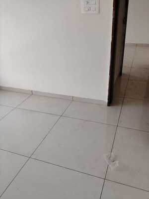 Room in 1 BHK Apartment at Saiguru Uday Heights, Kharadi – for Rent