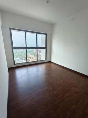 Room in 2 BHK Apartment at Rajesh Raj Infinia, Malad West – for Rent