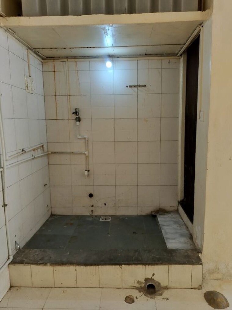 Bathroom, bhansali-campus-phase-ii Commercial Shop 383 Sq.Ft. In Sinhagad Road Pune 10471022
