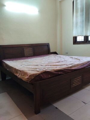 Bedroom in 3 BHK Builder Floor at Chittaranjan Park – for Rent