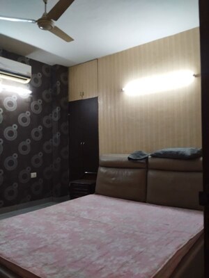 Bedroom in 3 BHK Builder Floor at Chittaranjan Park – for Rent