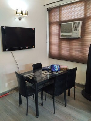 Team Area in 3 BHK Builder Floor at Chittaranjan Park – for Rent