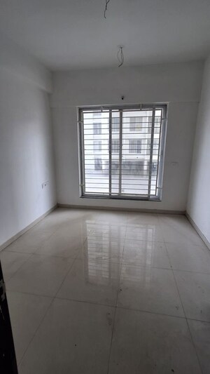 Room in 2 BHK Apartment at Goel Ganga Altus, Kharadi – for Rent