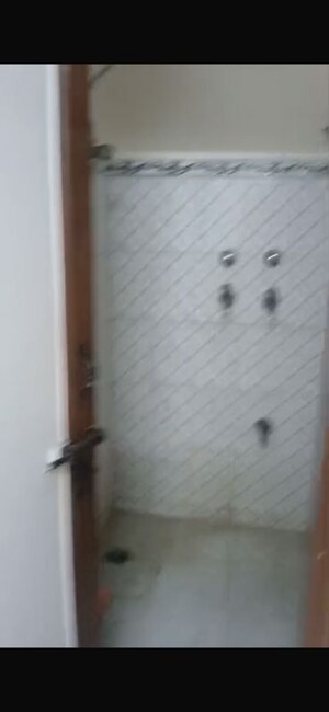 Bathroom in 1 BHK Builder Floor at Lajpat Nagar I – for Rent